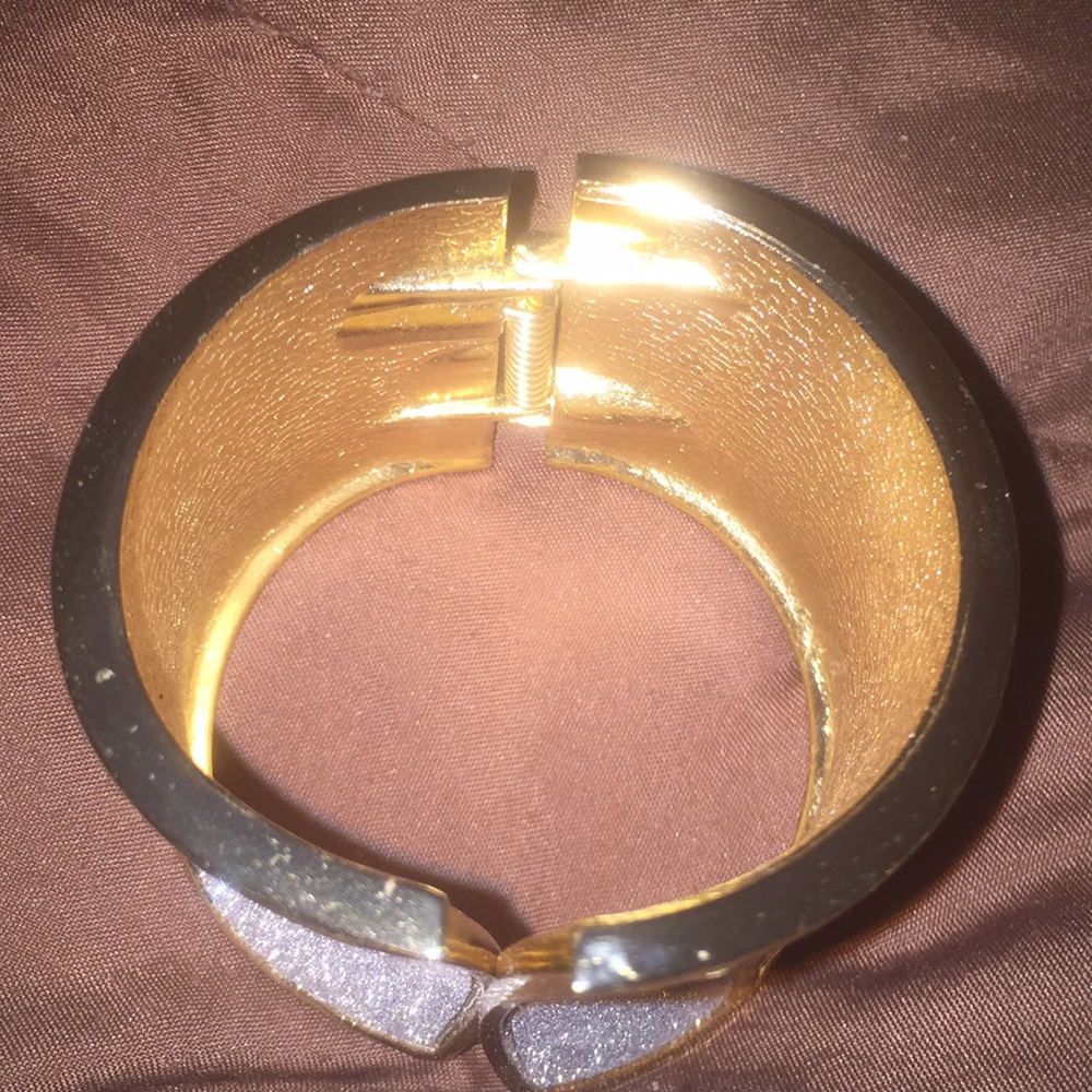 Amazing cuff bracelet - Picture 4 of 5